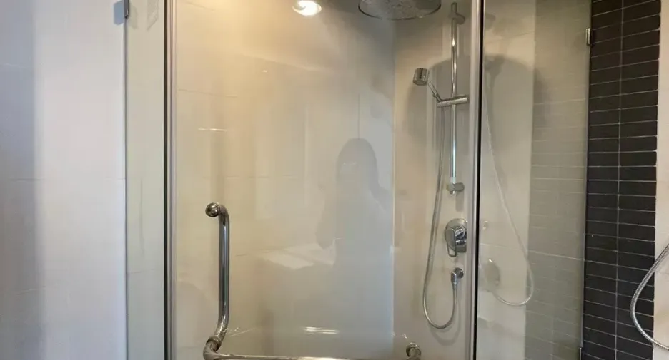 For sale 1 bed condo in Watthana, Bangkok