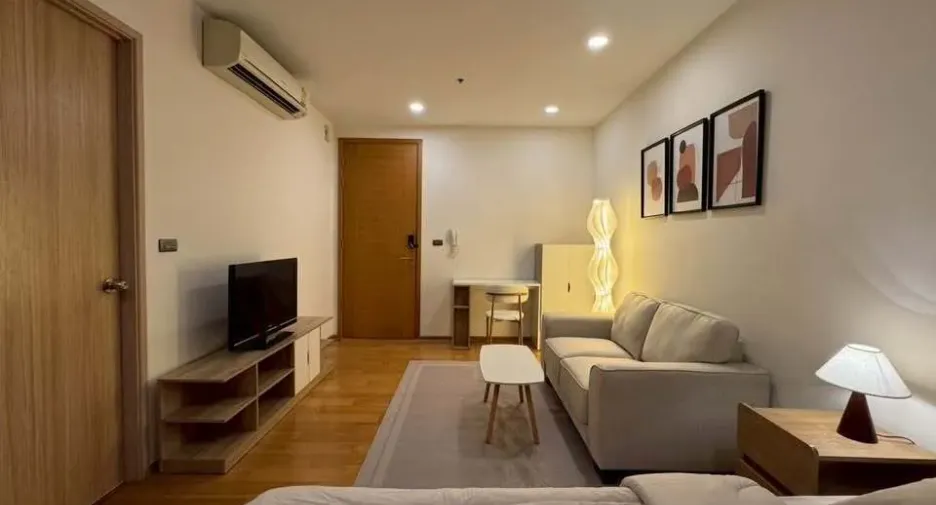 For rent studio condo in Khlong San, Bangkok