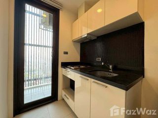 Condo en alquiler de estudio en Khlong San, Bangkok