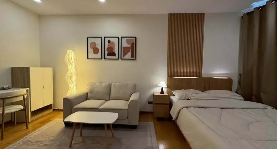 For rent studio condo in Khlong San, Bangkok