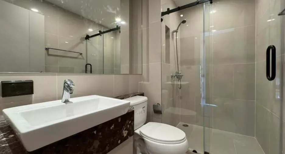 For rent studio condo in Khlong San, Bangkok
