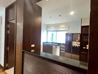 For rent 4 bedrooms condo in Pathum Wan, Bangkok