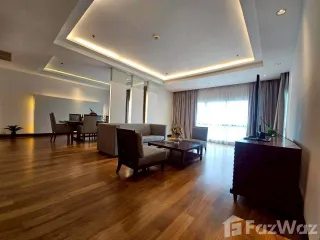 For rent 4 bedrooms condo in Pathum Wan, Bangkok