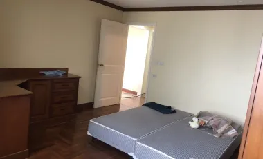 For rent 2 bedrooms condo in Bang Rak, Bangkok