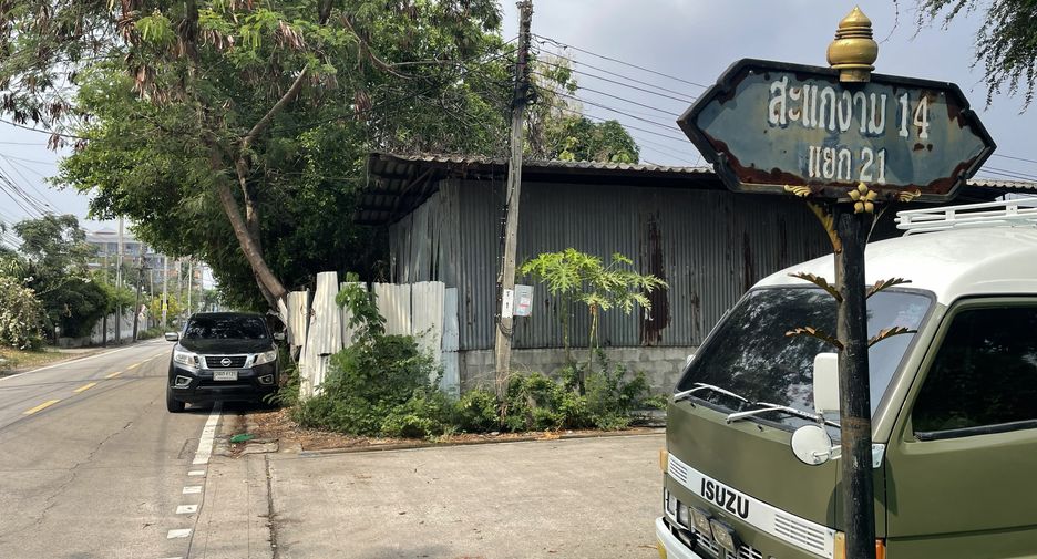 For rent studio house in Bang Khun Thian, Bangkok