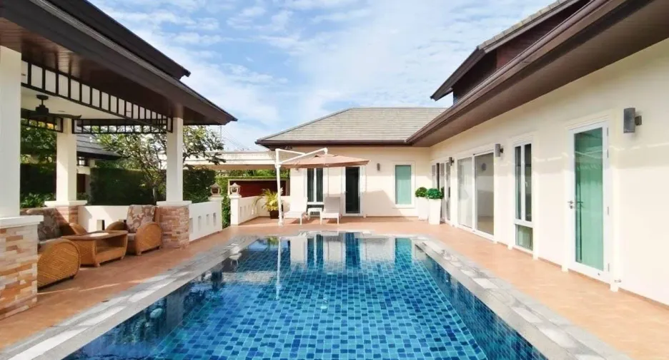 For sale 3 bedrooms villa in Hua Hin, Prachuap Khiri Khan