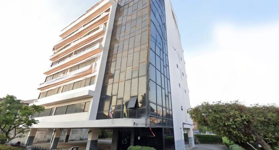 For rent office in Huai Khwang, Bangkok