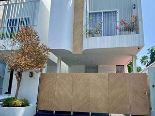 For sale 3 ベッドルーム house in Mueang Phuket, Phuket