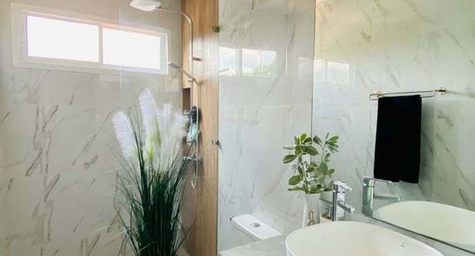 For sale 3 ベッドルーム house in Mueang Phuket, Phuket