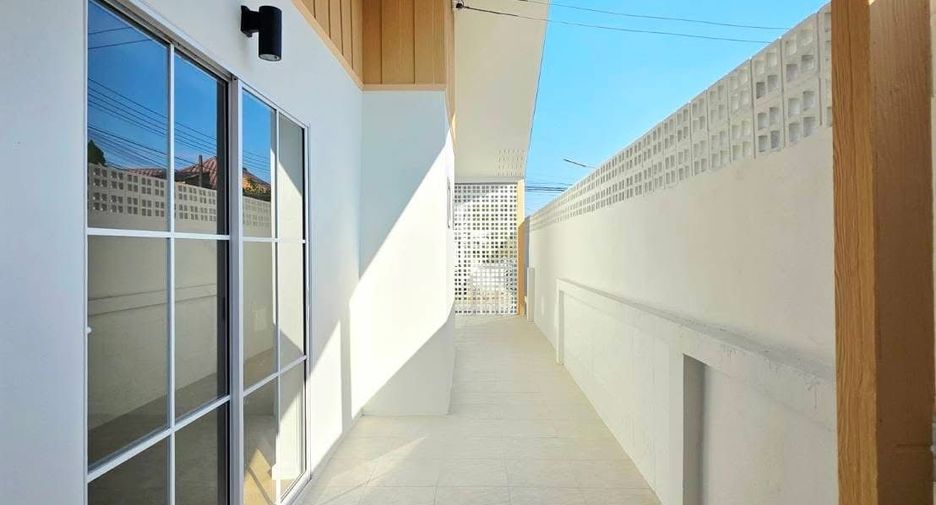 For sale 2 bedrooms house in Mueang Chiang Mai, Chiang Mai