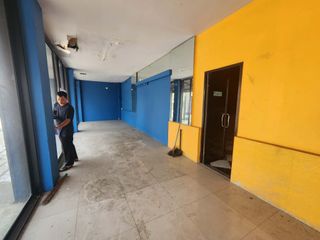 For rent 4 bedrooms retail Space in Mueang Chiang Mai, Chiang Mai