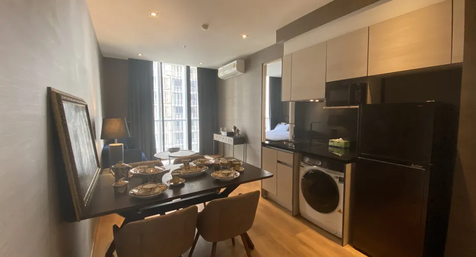 For sale 2 bedrooms condo in Khlong Toei, Bangkok