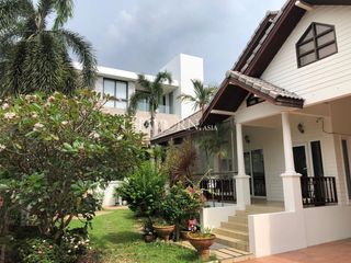 Casa en alquiler de 3 habitaciones en Bang Lamung, Chonburi