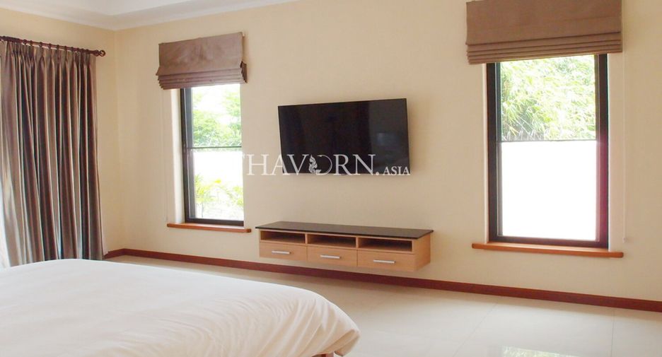 For rent 4 bedrooms house in Bang Lamung, Chonburi