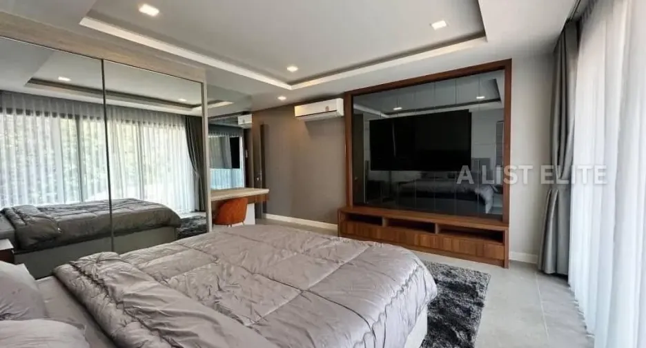 À louer 5 chambres maison à Bang Lamung, Chonburi
