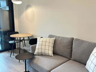 Wohnung zur Miete mit 1 Zimmer in Huai Khwang, Bangkok