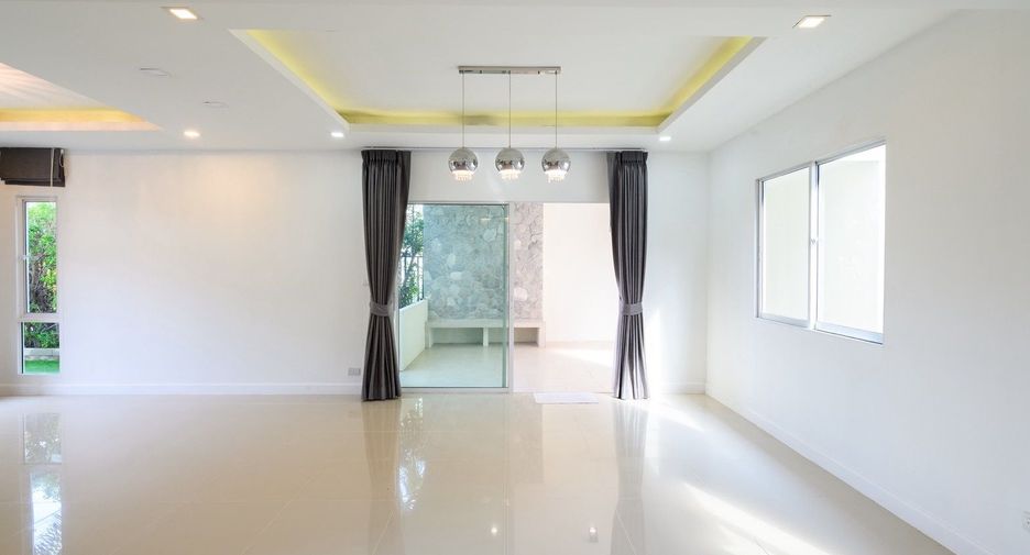 For sale 2 ベッドルーム house in Bang Lamung, Chonburi