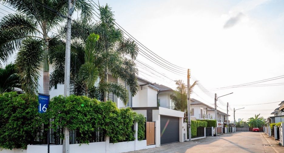 For sale 2 ベッドルーム house in Bang Lamung, Chonburi