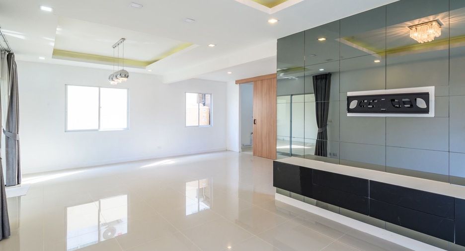 For sale 2 ベッドルーム house in Bang Lamung, Chonburi