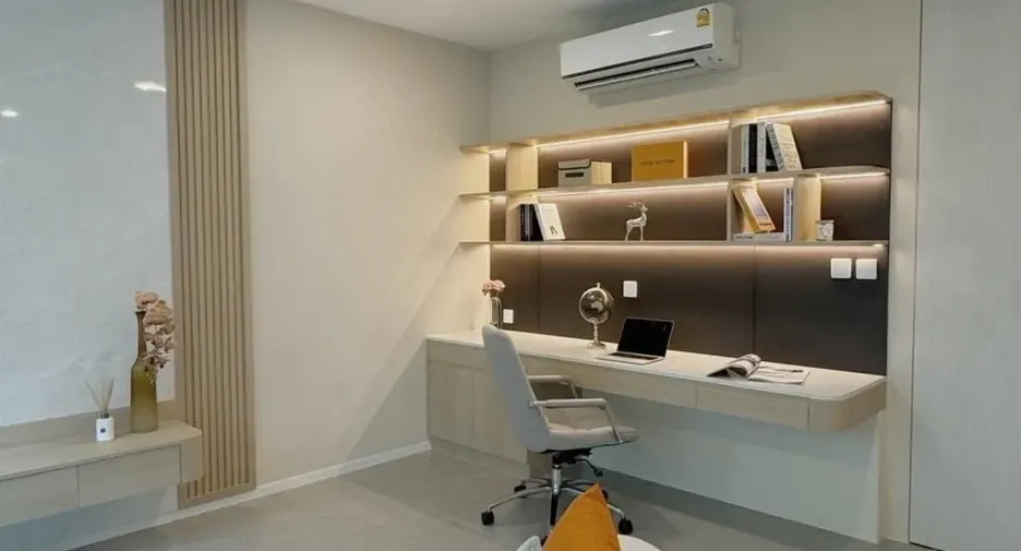 For rent 4 bedrooms house in Saphan Sung, Bangkok