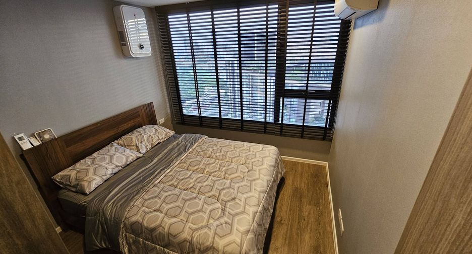 For sale 2 bedrooms condo in Huai Khwang, Bangkok