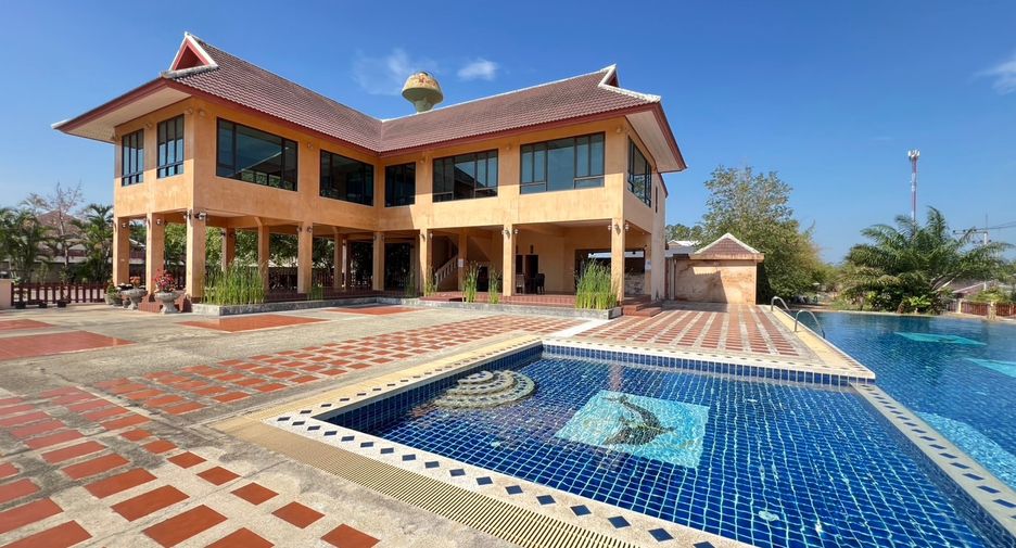 For sale 2 bedrooms townhouse in Jomtien, Pattaya