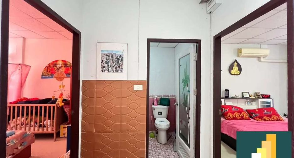 For sale 2 bedrooms townhouse in Jomtien, Pattaya
