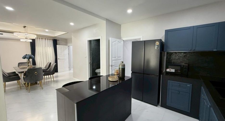 For rent 4 bedrooms house in Bang Lamung, Chonburi