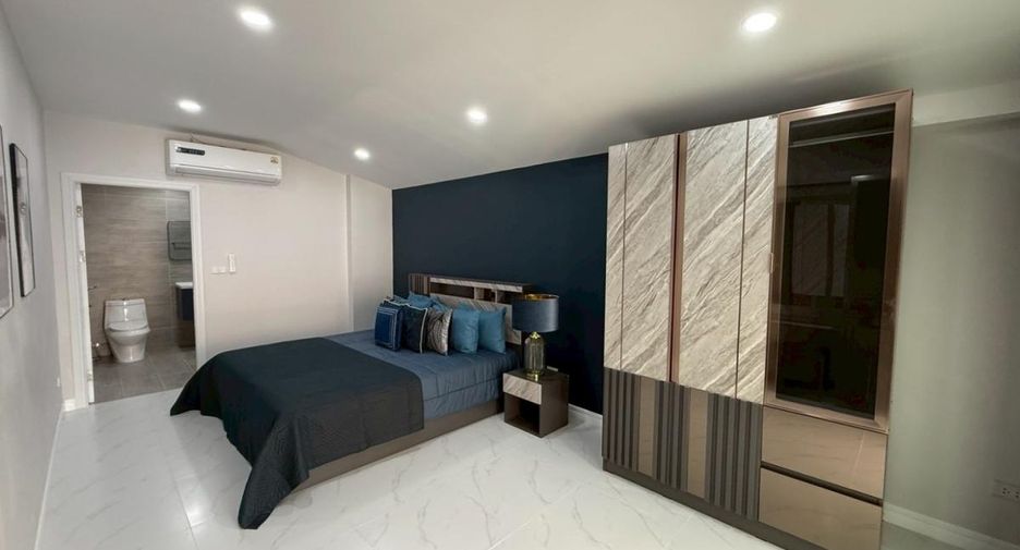 For rent 4 bedrooms house in Bang Lamung, Chonburi
