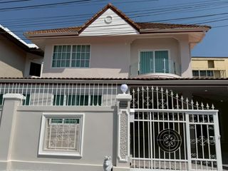 À louer 4 chambres maison à Bang Lamung, Chonburi