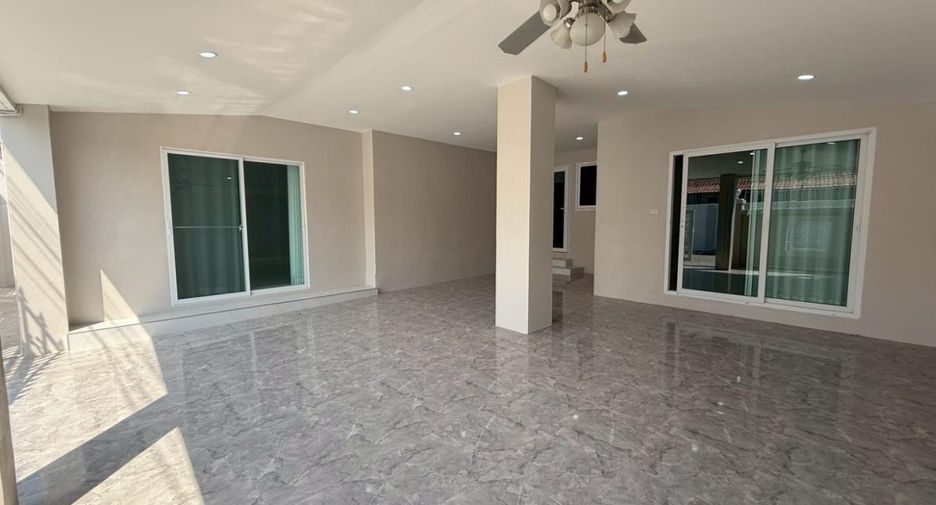 For rent 4 bedrooms house in Bang Lamung, Chonburi