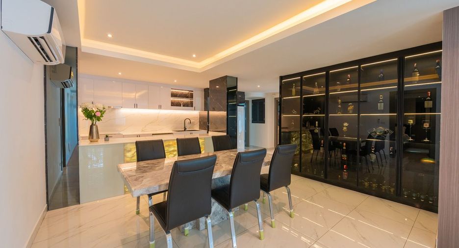 For rent 5 bedrooms house in Bang Lamung, Chonburi
