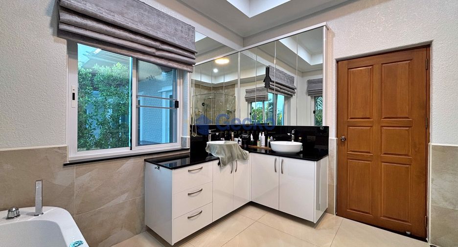 For sale 3 bedrooms house in Bang Lamung, Chonburi