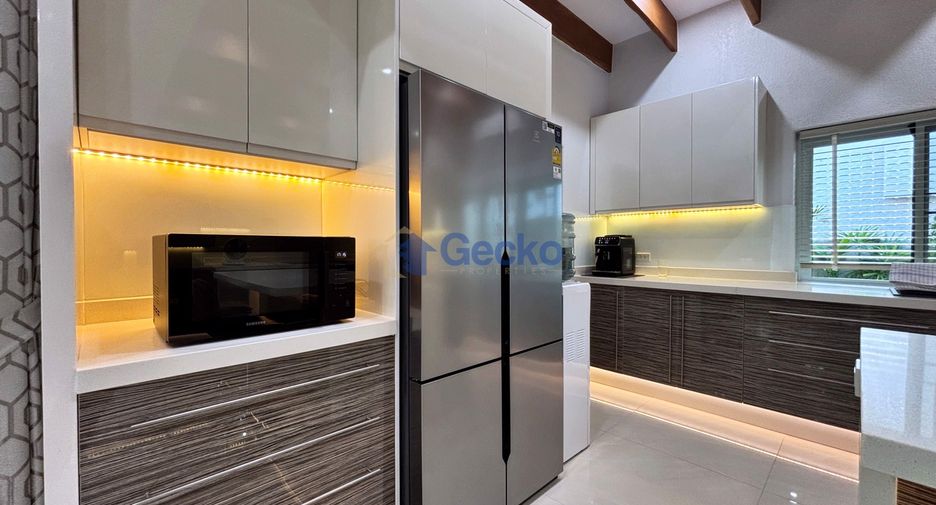 For sale 3 bedrooms house in Bang Lamung, Chonburi