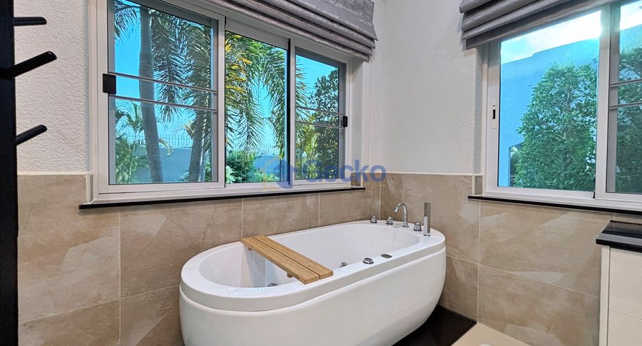 For sale 3 bedrooms house in Bang Lamung, Chonburi