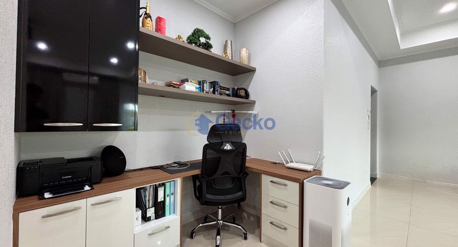 For sale 3 bedrooms house in Bang Lamung, Chonburi