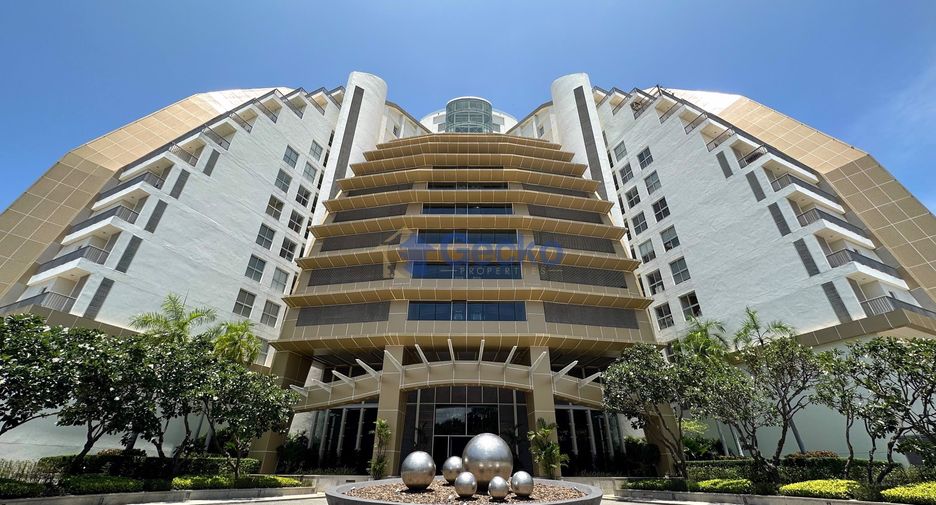 For sale 2 bedrooms condo in Bang Lamung, Chonburi