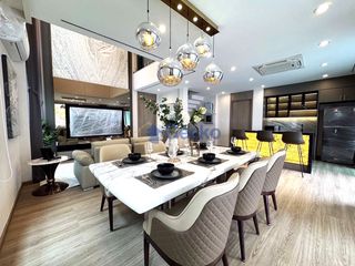 Haus zum Kauf mit 4 Zimmer in Bang Lamung, Chonburi