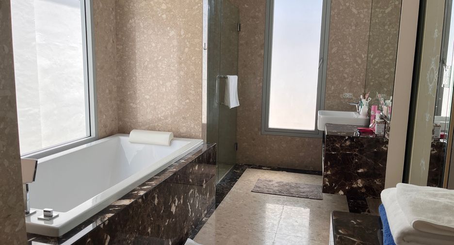 For sale 3 bedrooms villa in Mueang Phuket, Phuket