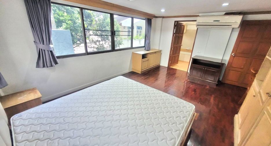 À louer 3 chambres condo à Watthana, Bangkok