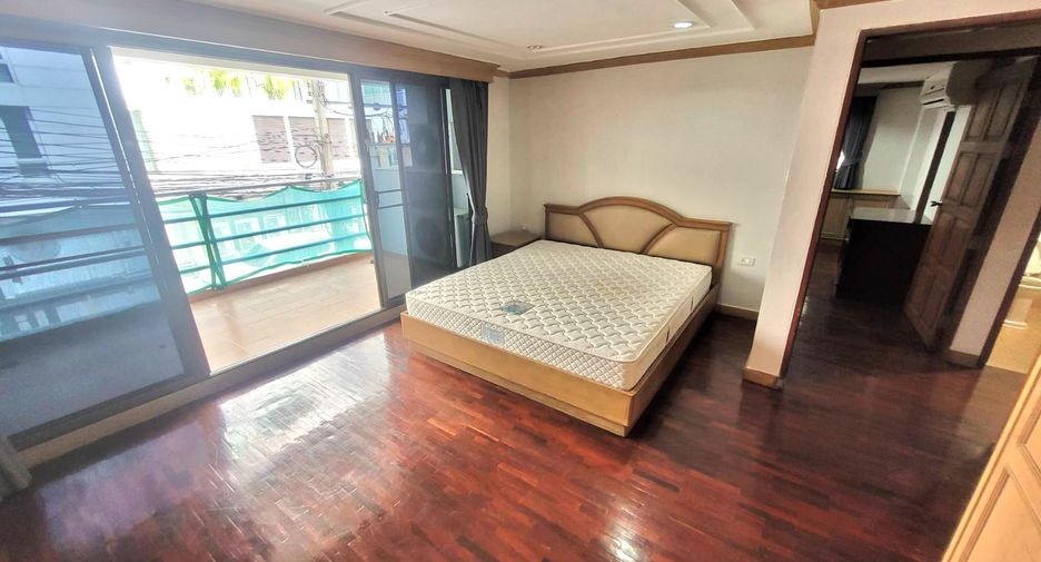 À louer 3 chambres condo à Watthana, Bangkok