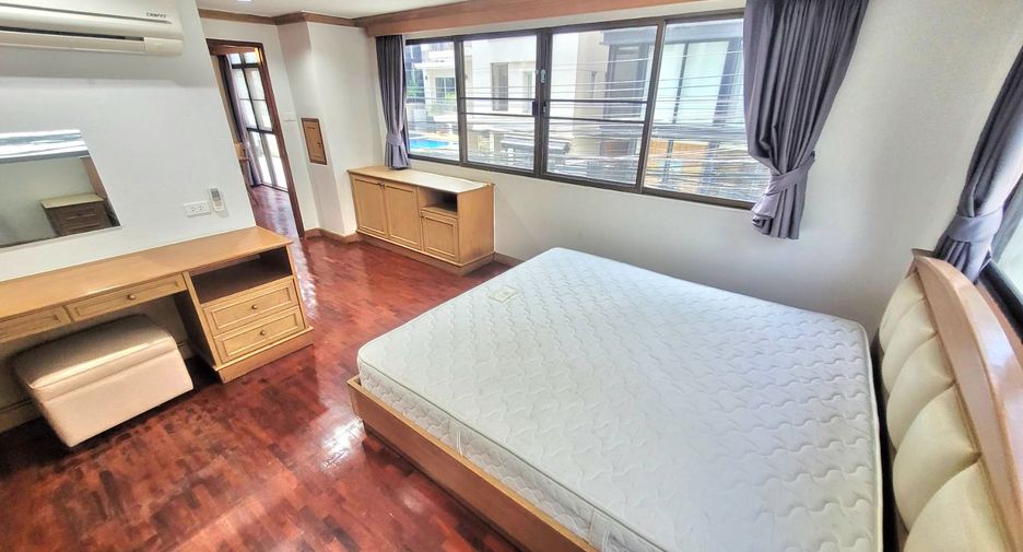 À louer 3 chambres condo à Watthana, Bangkok