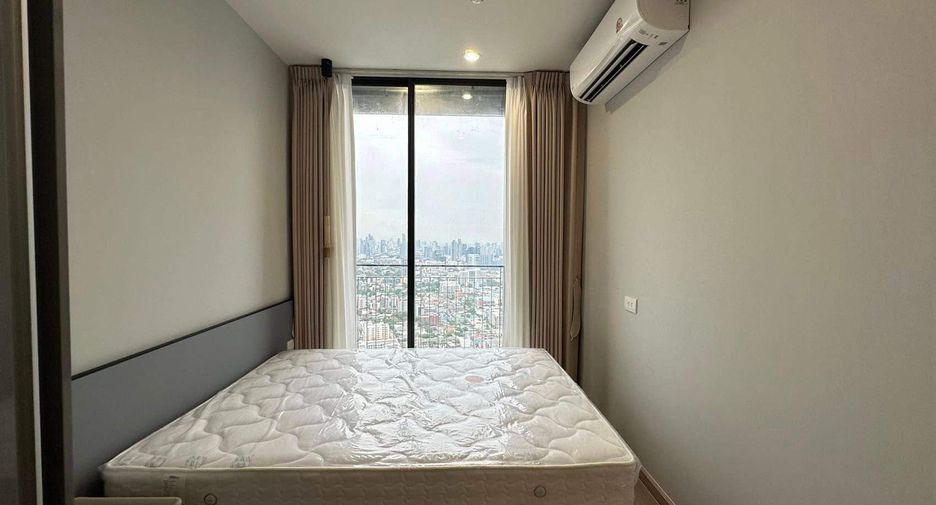 For rent 3 bedrooms condo in Bang Na, Bangkok