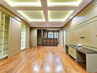Casa adosada en alquiler y en venta de 3 habitaciones en Watthana, Bangkok