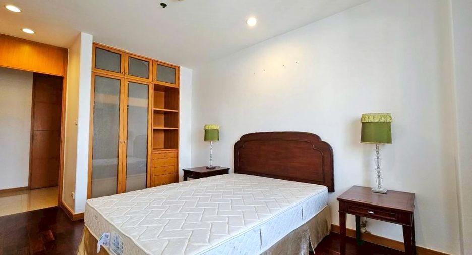 Wohnung zur Miete mit 3 Zimmer in Sathon, Bangkok