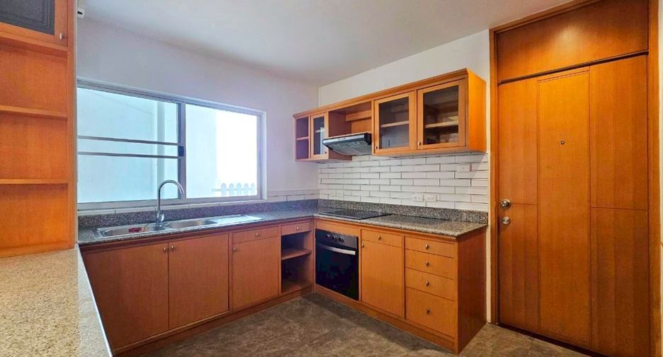 Wohnung zur Miete mit 3 Zimmer in Sathon, Bangkok