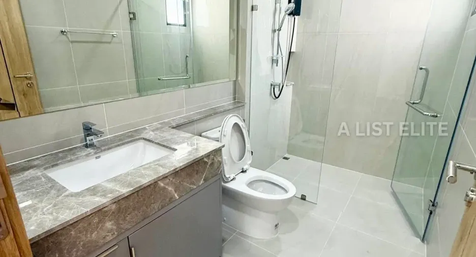 For rent 5 bedrooms house in Bang Lamung, Chonburi