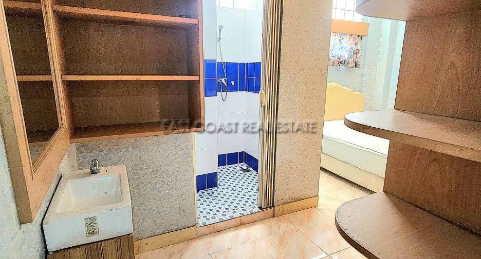 For sale 6 ベッドルーム house in Bang Lamung, Chonburi