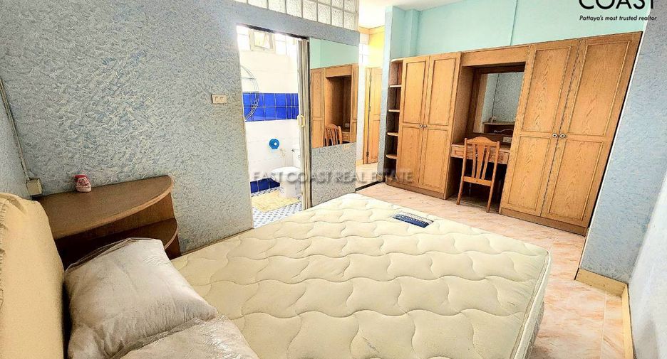 For sale 6 ベッドルーム house in Bang Lamung, Chonburi