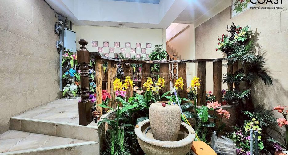 For sale 6 ベッドルーム house in Bang Lamung, Chonburi